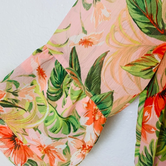 J.Jill Pink Floral Tunic Top Size Medium PETITE Bell Sleeve Tropical Boho Beach - Picture 6 of 14